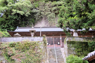 六所神社　拝殿