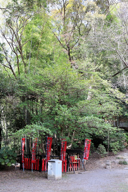 �R�\�����i���N�]���V���E�j