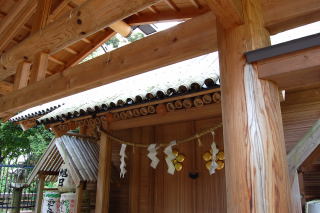 竹造りの本殿