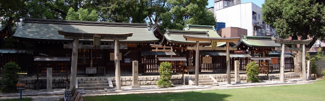 （左より）鞴神社、家造祖神社、浄瑠璃神社